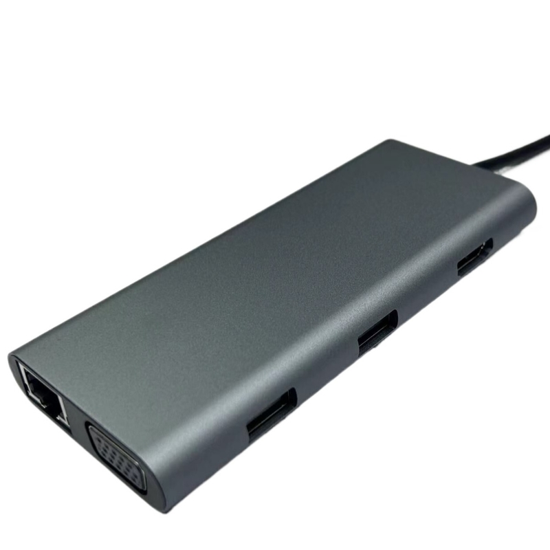 Estación de acoplamiento USB C de plata con puertos Displaylink IC y USB 3.0